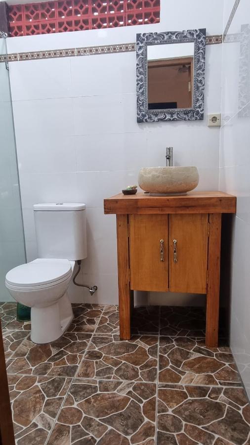 Catra Homestay Beach Apartments Candidasa Kültér fotó