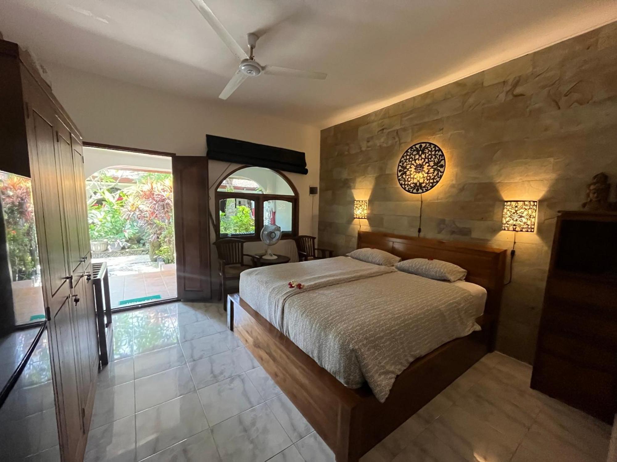 Catra Homestay Beach Apartments Candidasa Kültér fotó